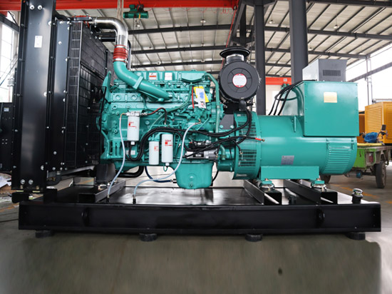 220KW东风康明斯爱游戏在线(中国) 220KW东风康明斯爱游戏在线(中国)